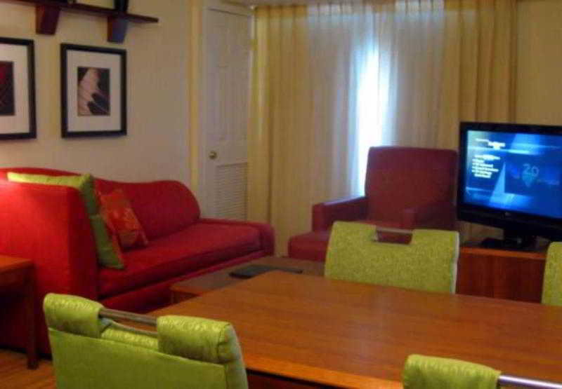 Long Island Hauppauge/islandia Hotel Hauppauge